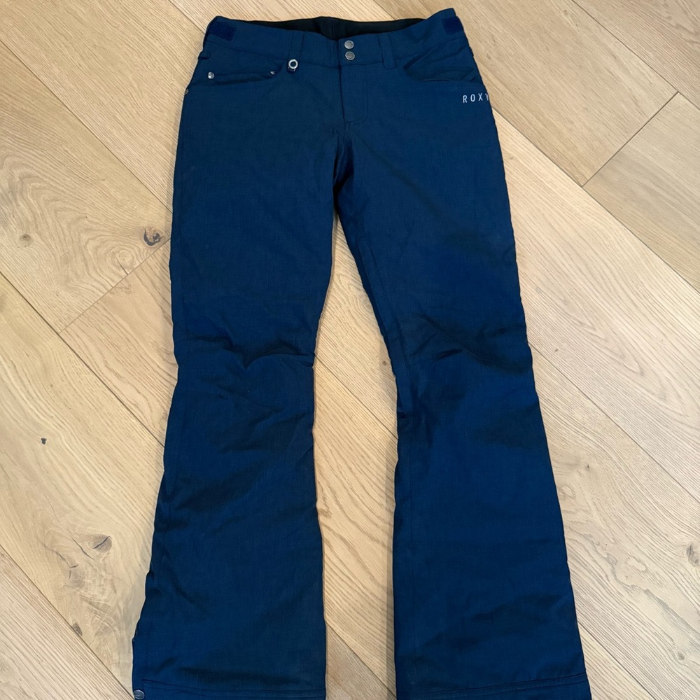 Roxy navy snowboarding ski pants Size small